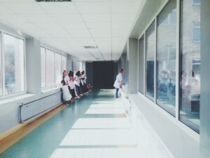 看護師が30代で共働き家庭を持ちながら転職するためのコツは？